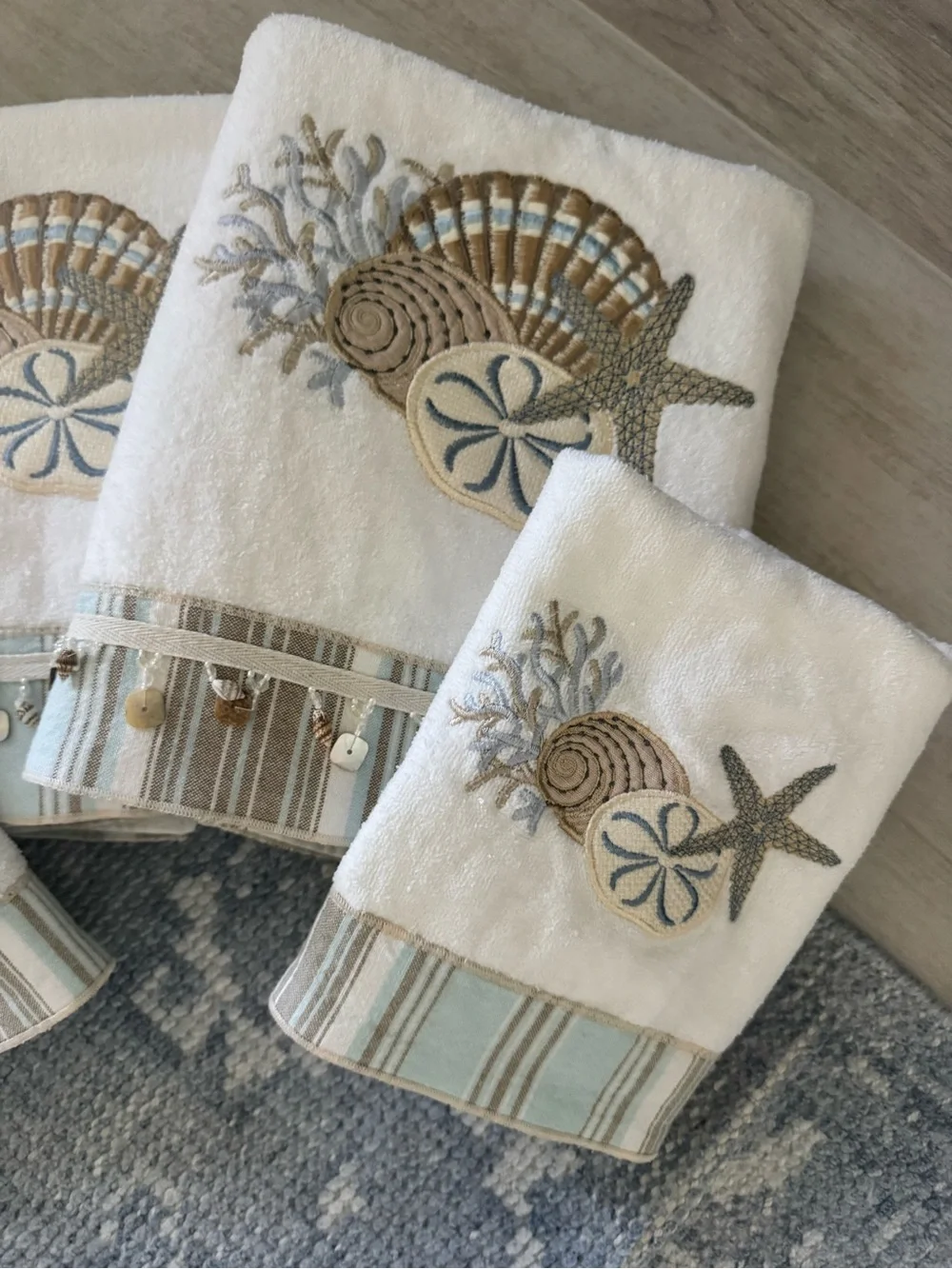 4-Piece Coastal Embroidered Bath & Hand Towel Set ~ Seashell Accents ~ Avanti